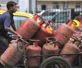 Aadhaar not mandatory for LPG subsidy: Moily