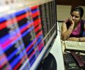 Small stocks fall yet analysts not worried