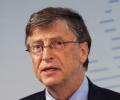 Scuffle between Bill Gates' security staff and mediapersons