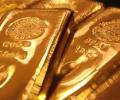 Pakistan again halts gold imports to stem smuggling into India