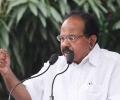 Govt to examine EC order on natural gas, says Moily