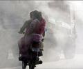 Delhi's transport sector 3 times more polluting than Mumbai's