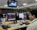 Markets end lower for 4th straight session; HDFC, ICICI Bank slip