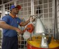 Oil service firms jostle for India orders amid global spending cuts