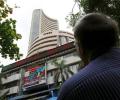 Sensex ends flat; IT, bank shares up