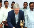 Make in India, PM likely to tell Tim Cook