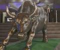 Sensex crosses 32k, Nifty climbs to new high on rate cut hopes