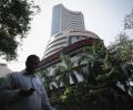 Sensex ends with losses, fails to keep early lead