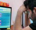 Sensex falls 385 points amid weak global trends