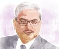 Rakesh Gangwal sells IndiGo shares worth Rs 6,785 crore