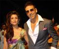 Akshay Kumar refuses to accept award