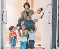 Sunny Leone Celebrates A New Home