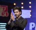 Shah Rukh Has Accident, Undergoes Surgery