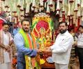 Salman Visits Eknath Shinde's Home For Ganpati Darshan