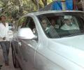 Raj meets Thackeray, speculation rife