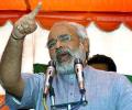 SIT report on Modi: Advani elated, Cong fumes