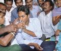 Jagan ends his fast, says Cong govt must quit