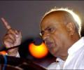 Gowda comes to Advani's rescue in Karnataka