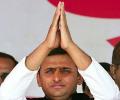 UP CM slams VHP for 'drama'; 958 activists let off