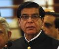 Pakistan SC orders arrest of PM Raja Pervez Ashraf