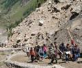 Security forces, locals clash at Amarnath yatra base camp