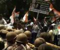 Cong workers protest against BJP attack on PM, clash with cops