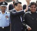 PM, Li Keqiang hold talks on crucial issues