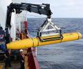 Robotic sub ends third search for Malaysian plane