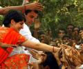 Congress' big dilemma over Priyanka Gandhi