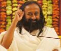 90% people in Kashmir want peace: Sri Sri