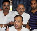 Assam crisis deepens as rebel leader Himanta Biswa quits