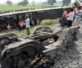 Train services resume in Chhapra after Rajdhani mishap