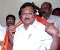 Alagiri embarrasses DMK, meets Dr Singh