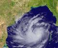 Fear looms large as cyclone Hudhud heads for Odisha