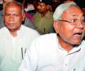 Manjhi quits as Bihar CM ahead of trust vote