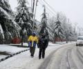 Heavy rains, snowfall shut Jammu-Srinagar highway