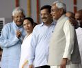 Look who turned up for Nitish Kumar's swearing-in ceremony