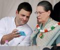 Caption this: What did Rahul show Sonia on his phone?