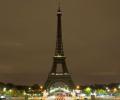 Paris turns off Eiffel Tower lights for Aleppo