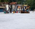Lanka floods toll reaches 82 as more bodies pulled out