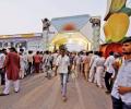 Why Dera Sacha Sauda draws followers