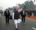PM Modi breaks protocol again, walks down Rajpath to greet people