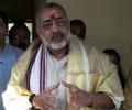 Giriraj: Lalu 'blackmailer', Nitish 'Dhritarashtra'