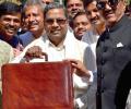 Ahead of K'taka polls, Siddaramaiah rolls out sops in budget