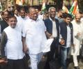 Pawar eyes Opposition top slot but Mamata won't allow it