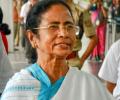 Mamata meets Sonia, asks Congress to be part of united opposition front