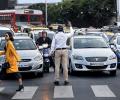 As BJP-ruled states cut traffic fines, Gadkari defends new rules
