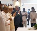 Modi pays tribute to Easter attack victims in Colombo