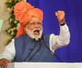 Modi calls Oppn 'poster boys of Pakistan'