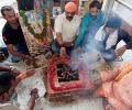 People wait eagerly as Ayodhya case enters last leg of hearing